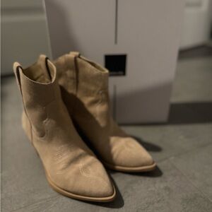 Dolce Vita Boots